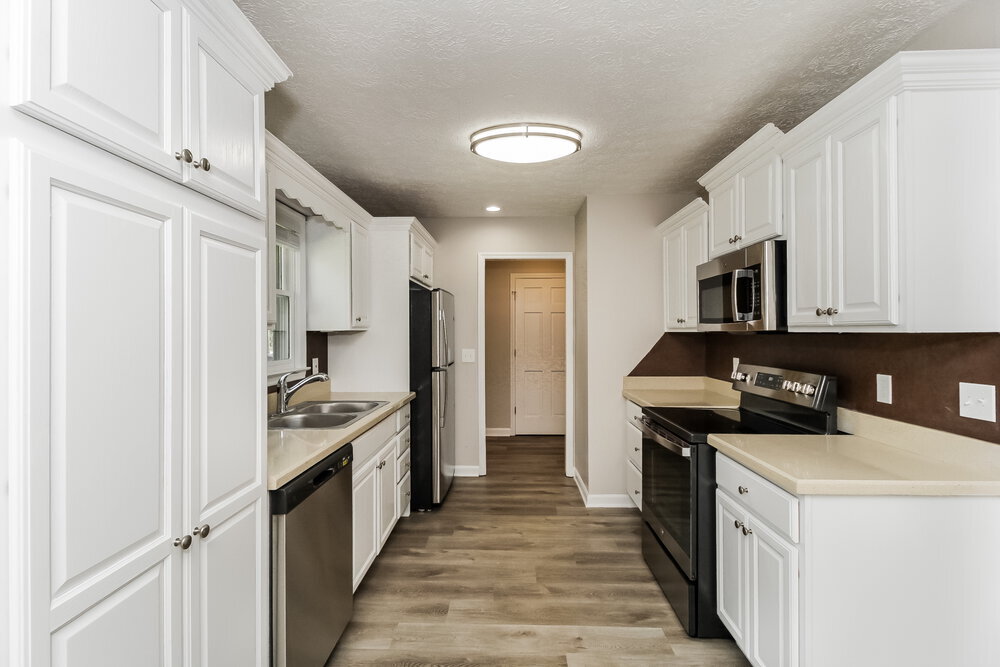 Building Photo - 35 Pine Grove Rd