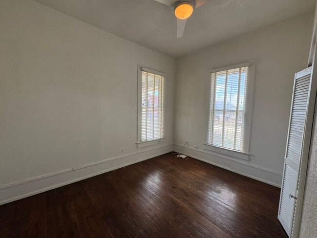 Building Photo - Fully Restored 2BR Classic Near Downtown Dignowity Hill