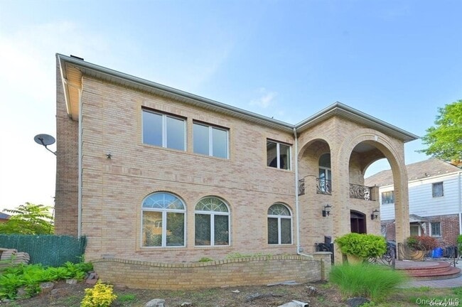 Primary Photo - 108-35 66th Rd