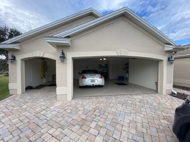 Building Photo - SEASONAL RENTAL. Large 4 Bed + 4 1/2 Baths Home, w/Views of the Jacaranda Golf Course and Lake in...