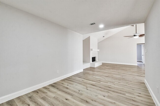 Building Photo - 23203 Pennsgrove Rd