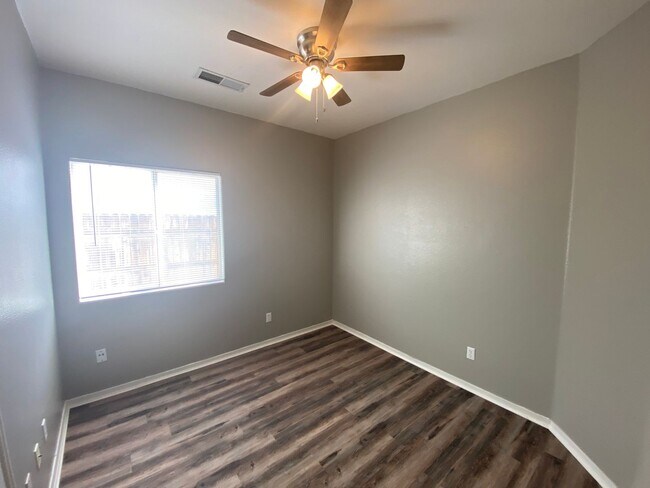 Building Photo - Pet Friendly home coming soon!