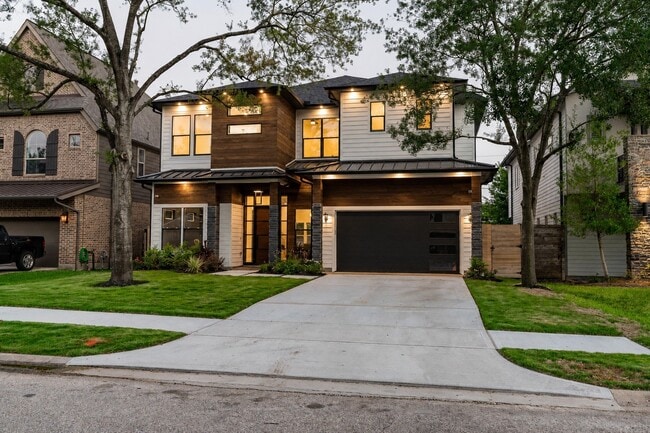 Building Photo - 1733 Du Barry Ln