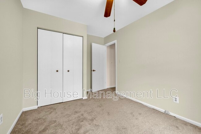 Building Photo - 44 Robin Ridge Ct