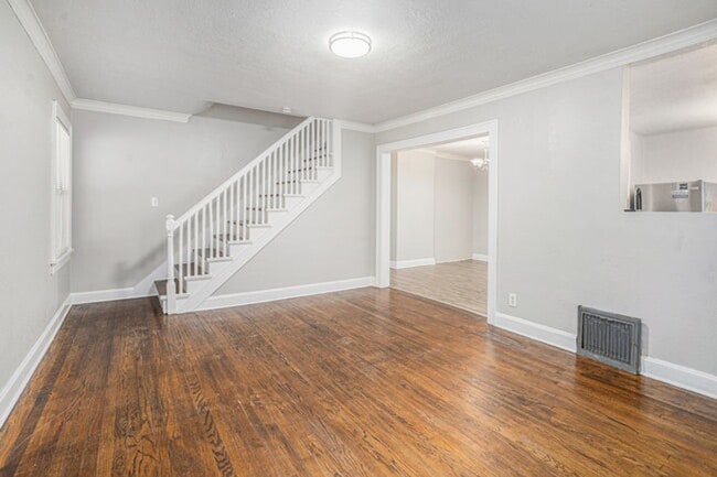 Building Photo - 2BR/1BA Gem in the heart of KC!