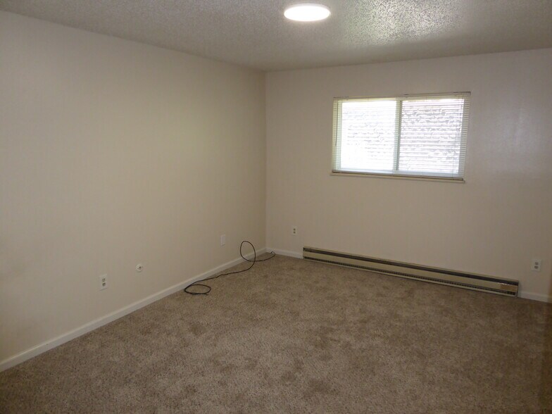 Building Photo - 1701 Erin Ct