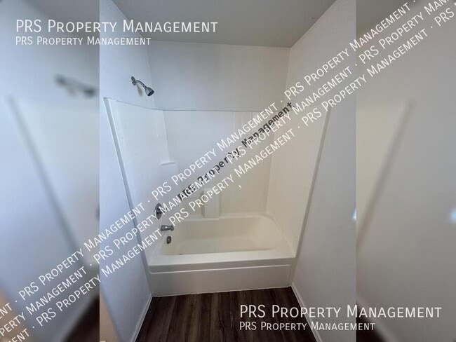 Building Photo - 45563 W Starlight Dr