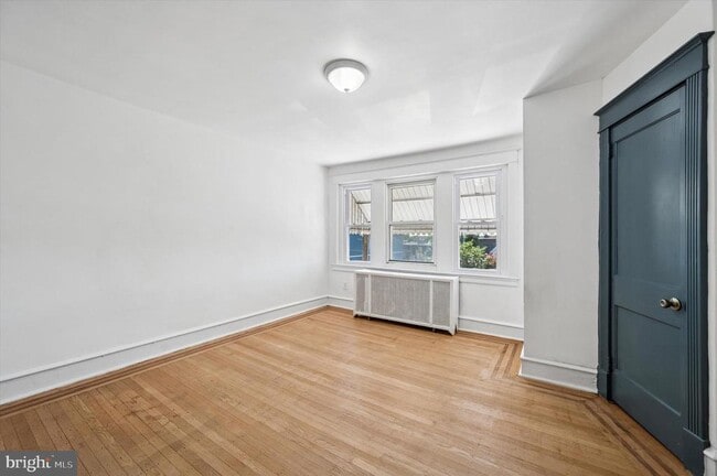 Building Photo - 703 N 66th St