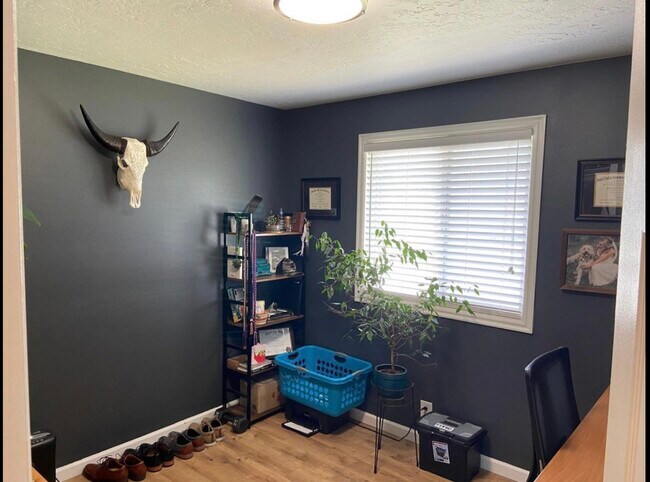 Building Photo - 2139 W 12015 S