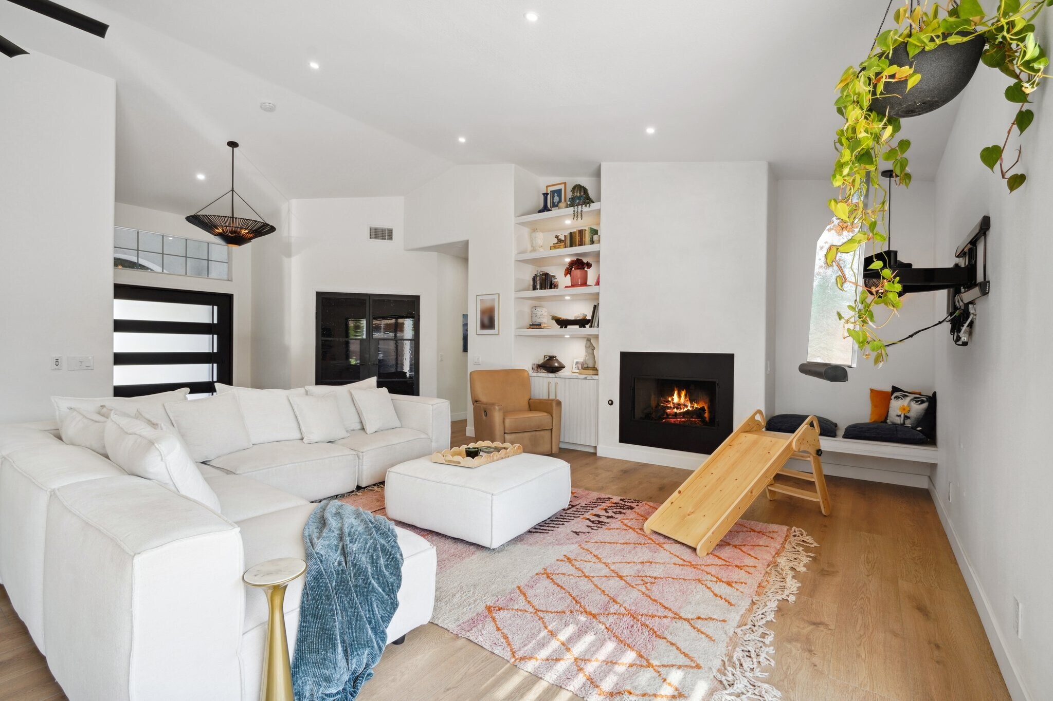 Building Photo - 45138 Shaugnessy Dr