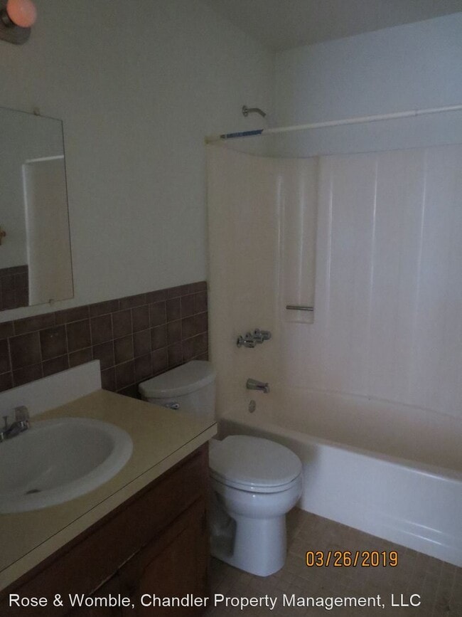 Building Photo - 2 br, 1 bath House - 988 N. King Street #9^^