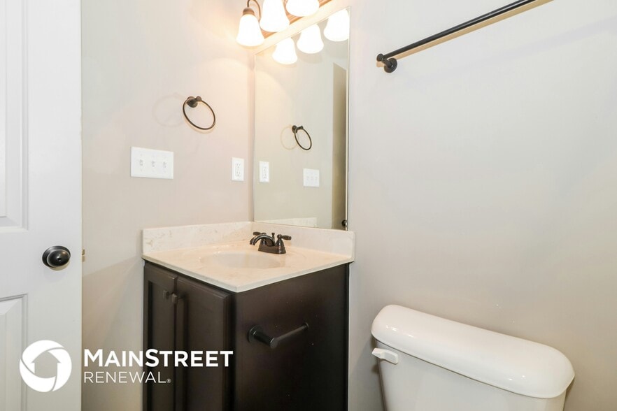 Building Photo - 1385 Switzer Dr