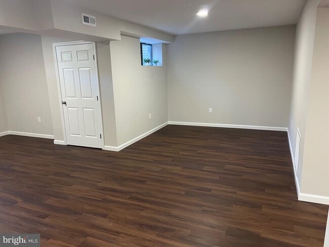 Building Photo - 1197 Meadow Green Ln