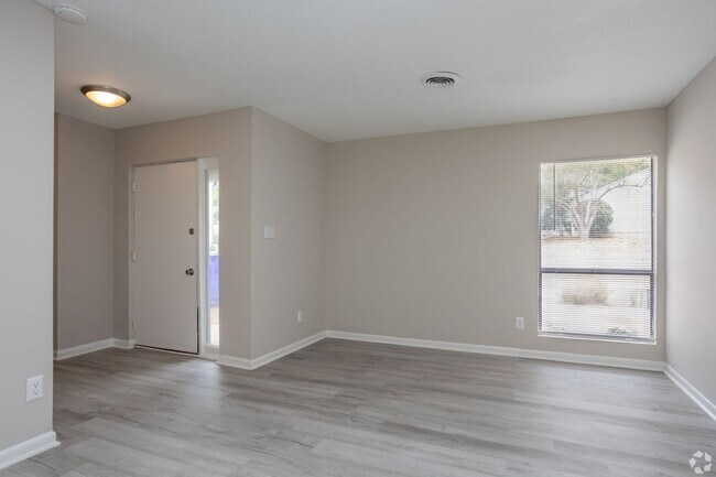 Interior Photo - Creekside Apartments