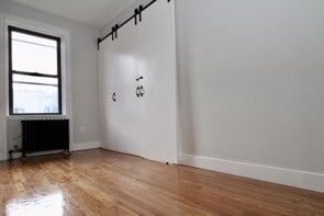 Building Photo - Top Level 3 BR Townhouse Custom Apt.  with large private outdoor Space