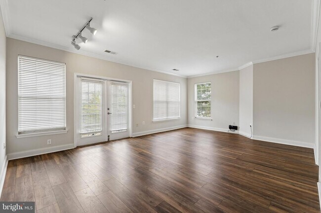 Building Photo - 3009 Nicosh Cir