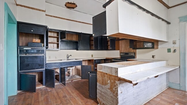 Building Photo - 337 W Court St