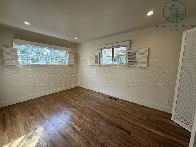 Building Photo - Charming Three Bedroom + Bonus Carmel-by-t...