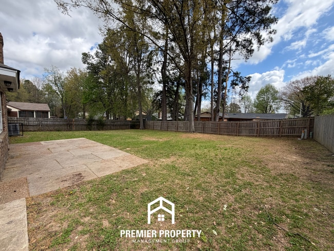 Building Photo - Spacious 4BR/2BA Home in Bartlett Cove | Brick Fireplace & Formal Dining