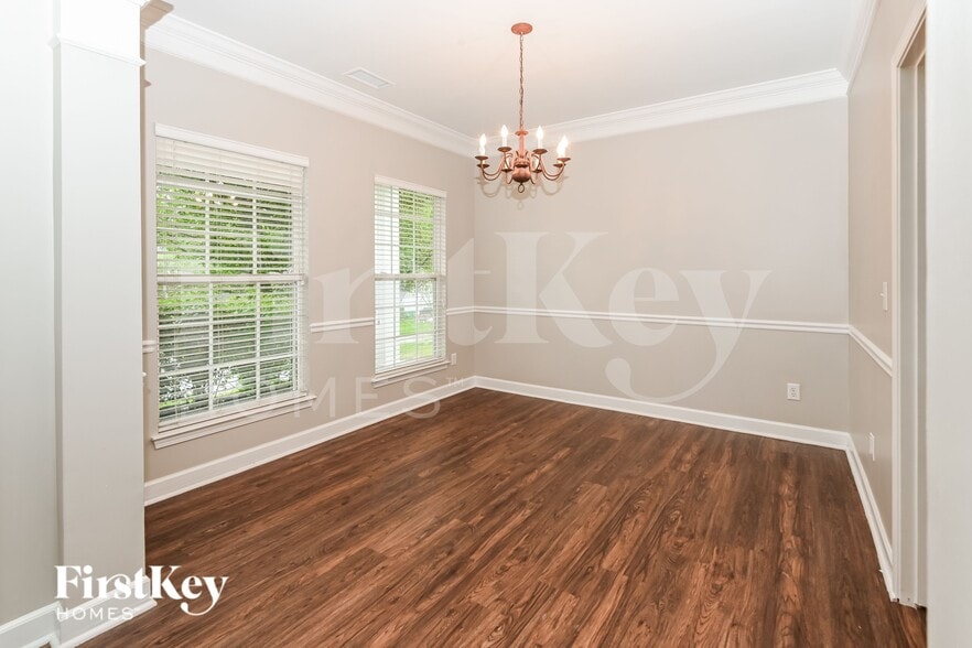 Building Photo - 5611 Branthurst Dr