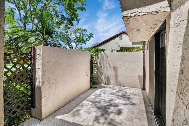 Building Photo - 21922 Cypress Dr