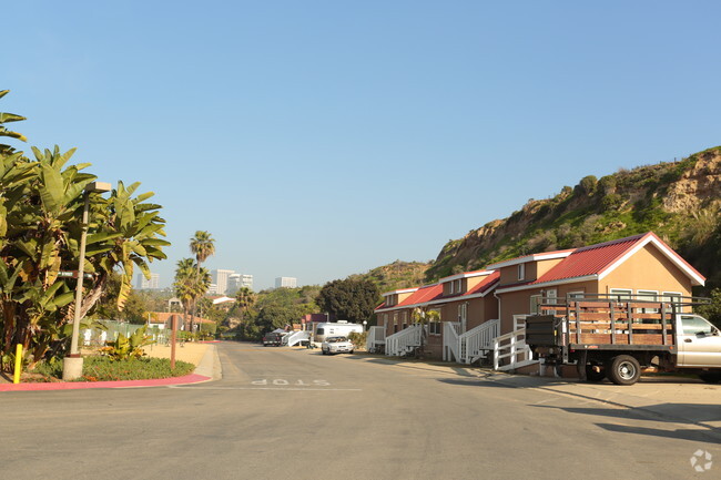 Primary Photo - Newport Dunes