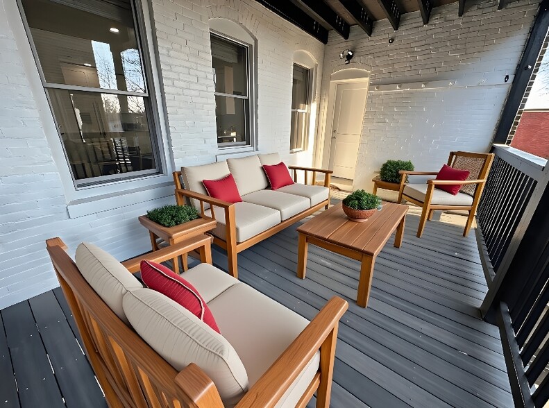 Porch Staged - 14 Mount Hood Rd