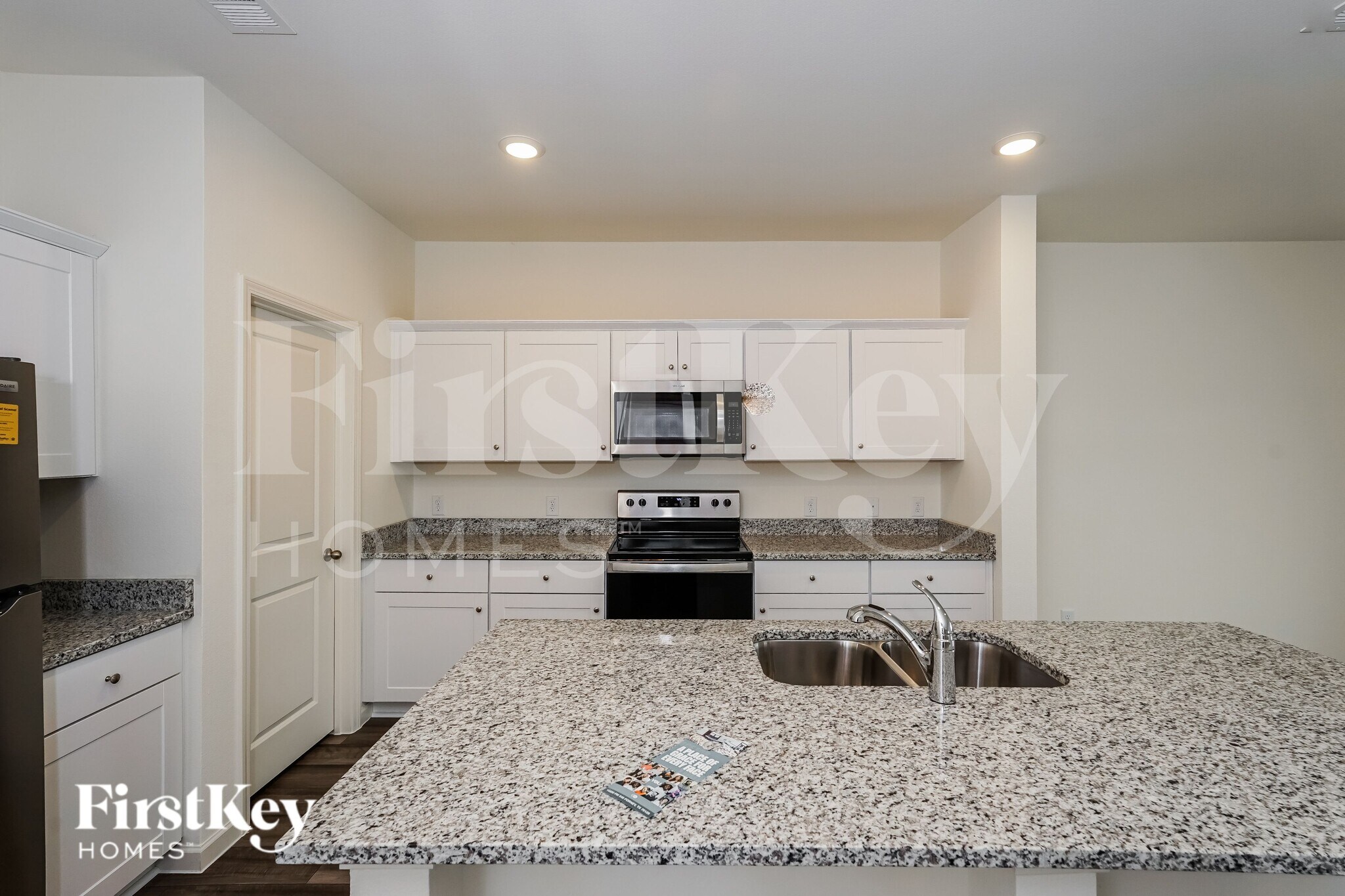 Building Photo - 1804 Sandlin Dr