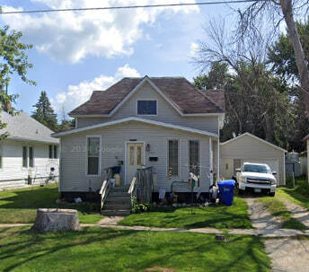 Building Photo - 209 2nd Ave SE