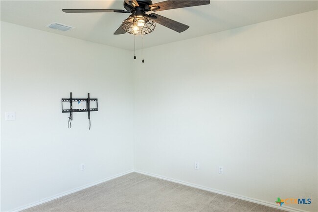 Building Photo - 804 Sweetgrass