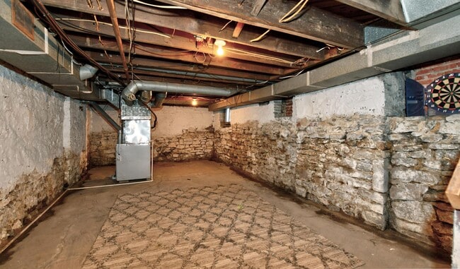 Building Photo - 1517 Hawthorne Ave