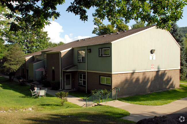 Primary Photo - Cole Village