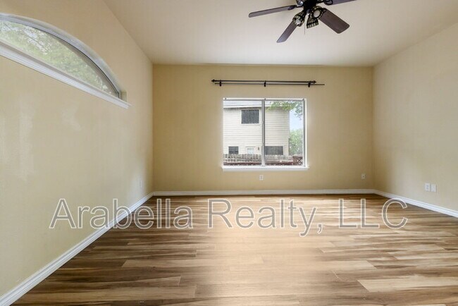 Building Photo - 2832 Berry Trace