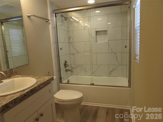 Building Photo - 182 Dry Dock Loop