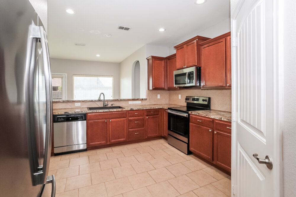 Building Photo - 5126 Meadow Ln