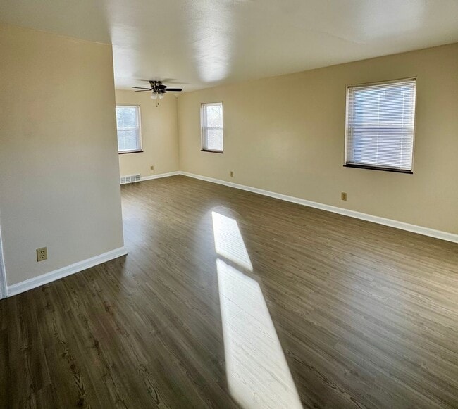 Building Photo - 3110 Grand Ave