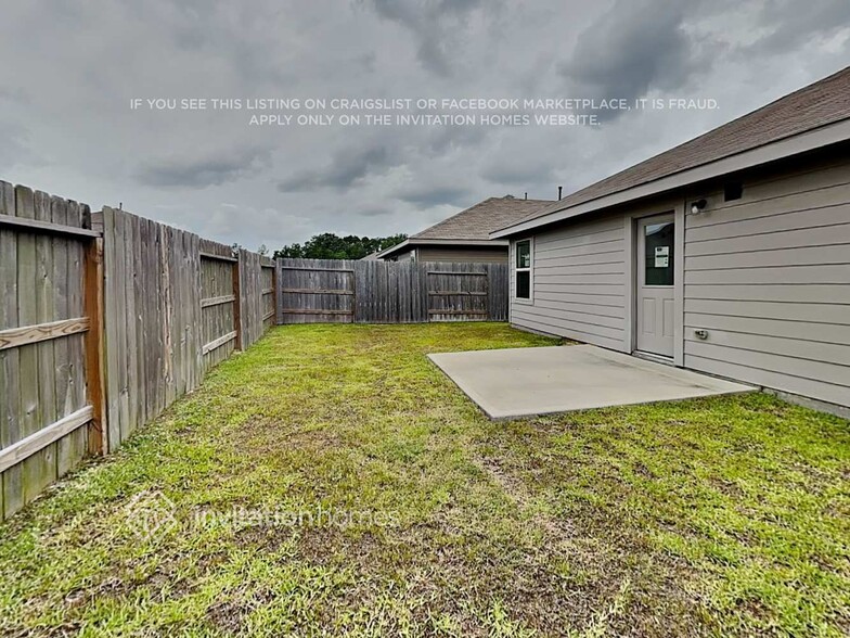 Building Photo - 22292 Stoney Ravine Dr
