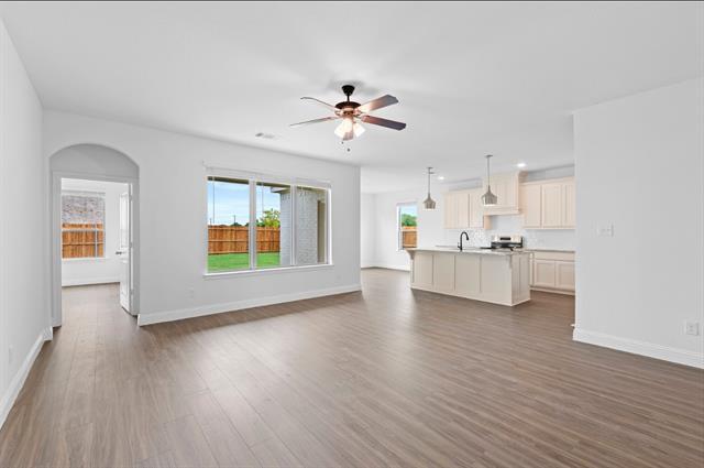 Building Photo - 2405 Peebles Ln