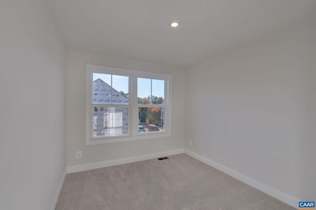 Building Photo - 2022 Calico Ct