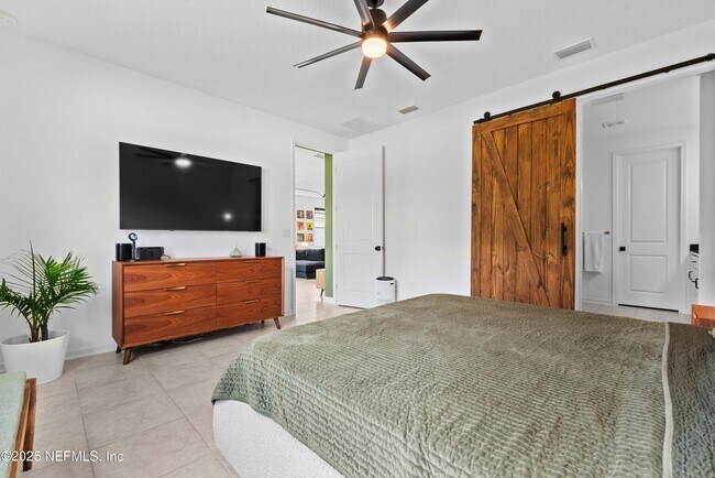 Building Photo - 4556 Pine Ridge Pkwy