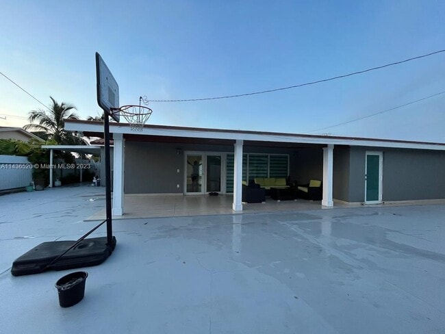 Building Photo - 12770 SW 18th St