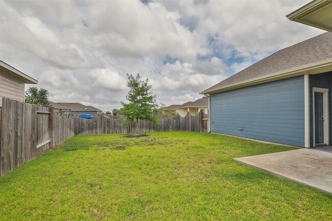 Building Photo - 18506 Gunda Heights Dr