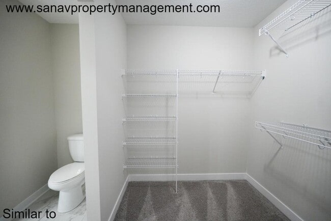 Building Photo - "Modern Comfort & Convenience: 3 Bed, 2 Bath Ranch Style Home in Waukee's Prime Location"
