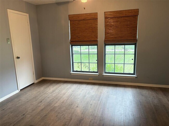 Building Photo - 7745 El Dorado Dr