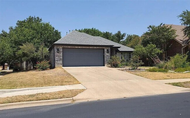 Building Photo - 201 Rio Vista Dr