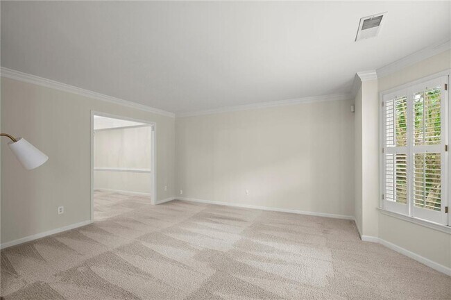 Building Photo - 1158 Manor Crest Ct NE