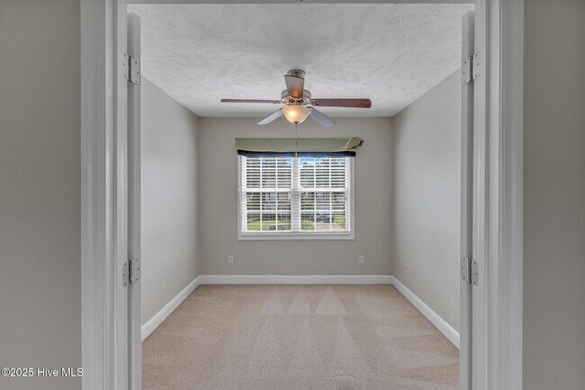 Building Photo - 163 Louie Ln