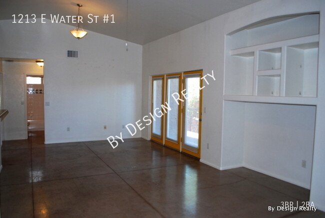 Building Photo - 1213 E Water St