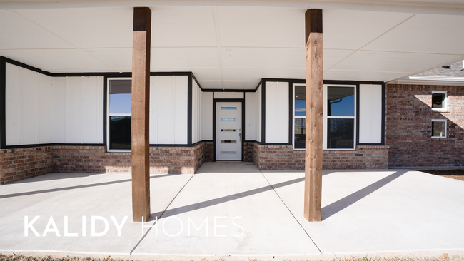 Building Photo - 305 Kirks Holw