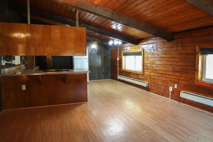 Building Photo - 3185 Daphne Ln